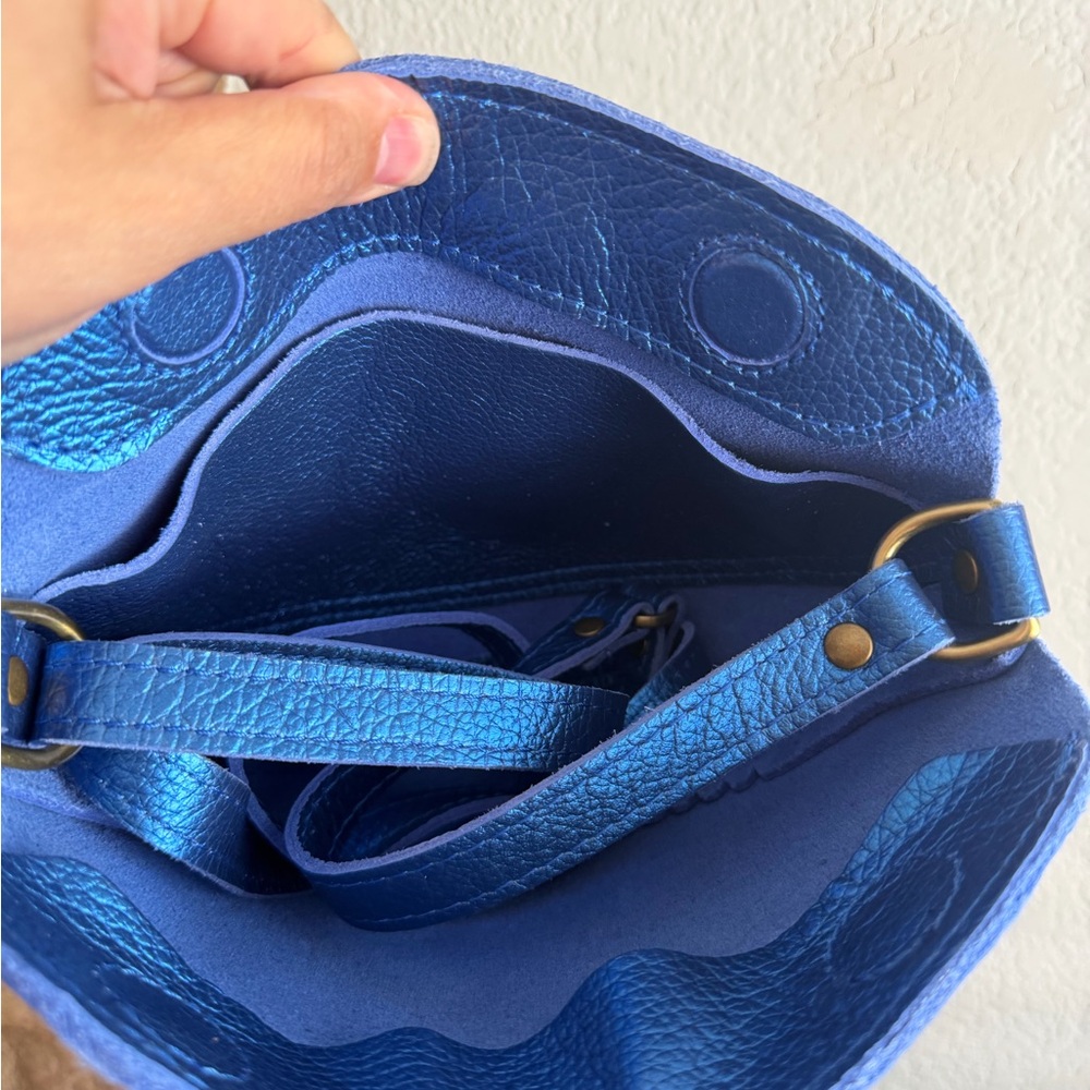 Portland Leather goods, Comet blue small koala sling bag - Picture 4 of 4